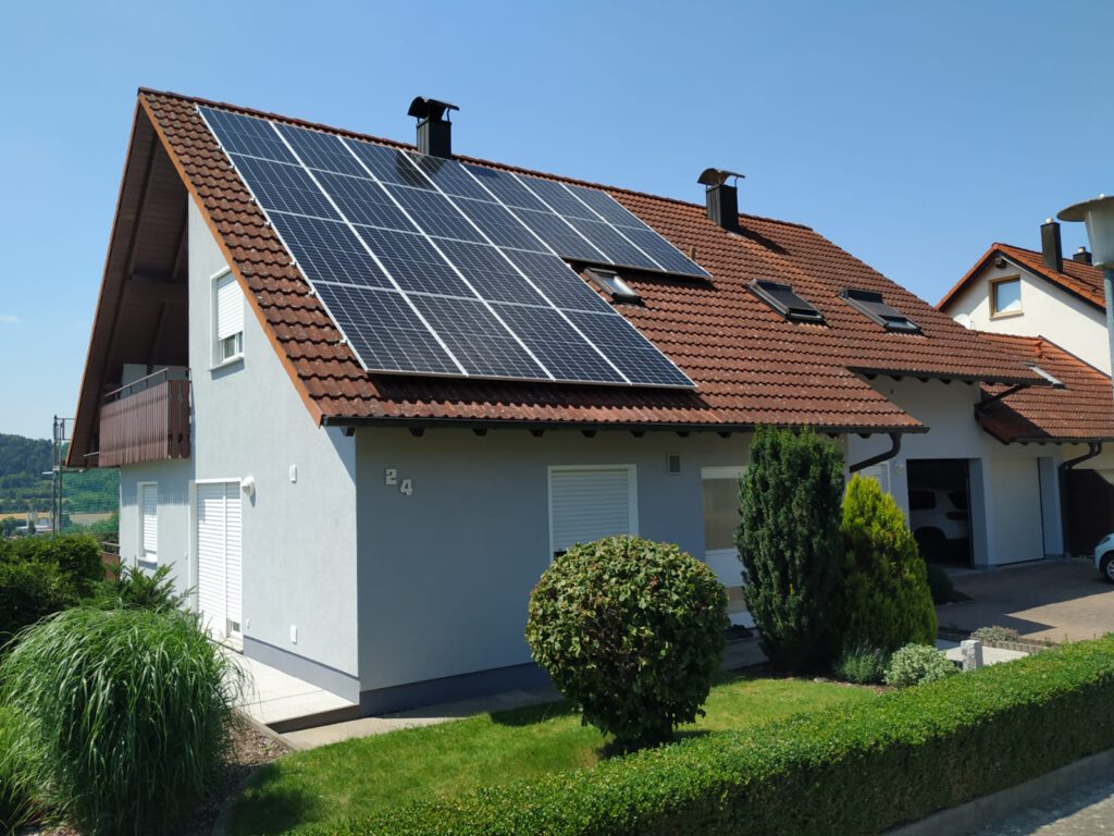 pv anlage ziegeldach koenigshofen